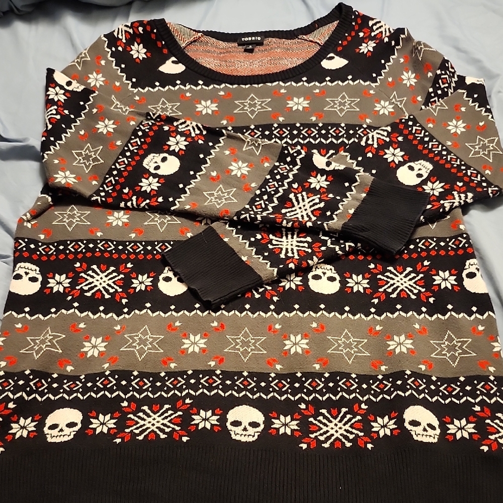 Torrid Festive Skull Pattern Sweater - Black, Gray, Red